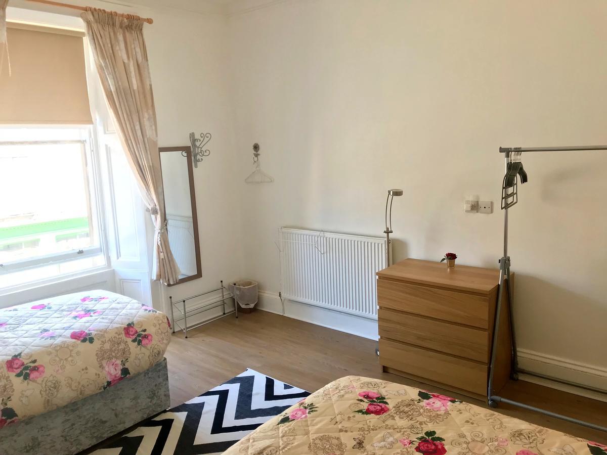 233 Leith Apartment Единбург Екстериор снимка