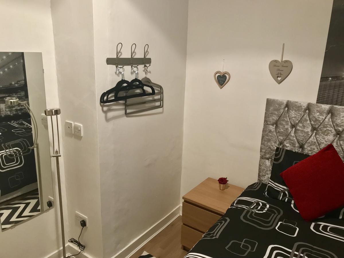 233 Leith Apartment Единбург Екстериор снимка